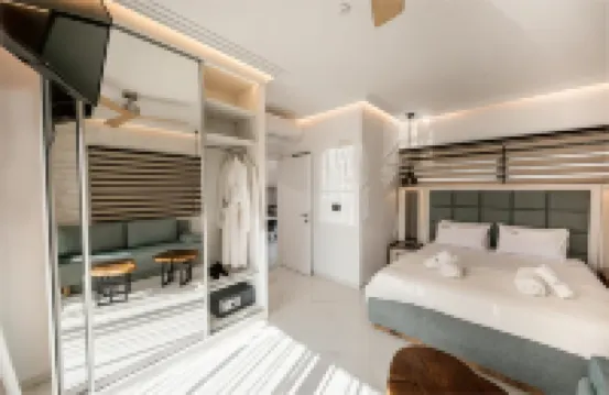 Beach Walk Luxury Suites