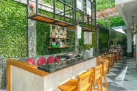 TwoSpaces Living at DeRos Resort & Cafe, Bogor