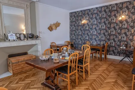 La Maison Duffour Chambres d'hôtes Avec Petit Déjeuner Отели в г. Эгийон