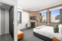 Grand Hotel and Studios Hotels in Wyong