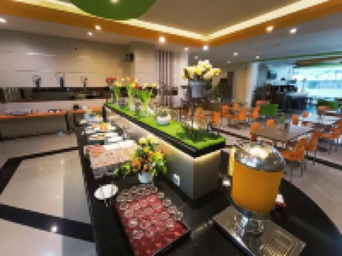 Halogen Hotel Airport Surabaya Hotels in Sedati