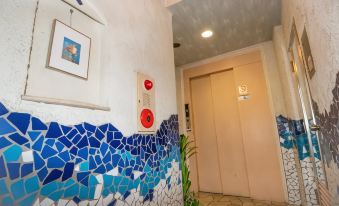 Friends & Couples, About 5 Minutes to Namba! Excellent Access to Downtown Osaka!