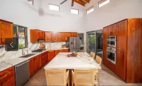 Las Brisas  Where PuraVida starts