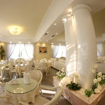 Hotel Luxor