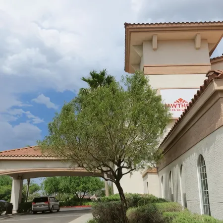 Hawthorn Suites by Wyndham Las Vegas/Henderson Отели рядом с достопримечательностью «Хендерсон»