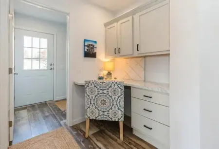 Archer's Retreat-Sleeps 10-1/2 mile to Lake Michigan! Pet/Kid Friendly