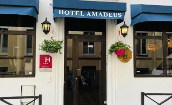 Amadeus Hotel