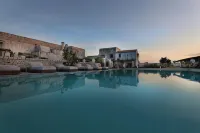Masseria Borgo Sentinella - Pools