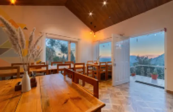 Zostel Plus Nainital (Naina Range)