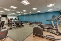 Holiday Inn Express & Suites Roanoke – Civic Center Hotels in Roanoke