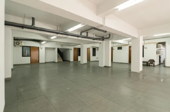 Urbanview Hotel Pasar Baru Jakarta by RedDoorz Отели рядом с достопримечательностью «Сикхски храм на Джакарта»