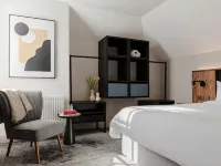 The Leeson Inn Hotels near Gallery 29