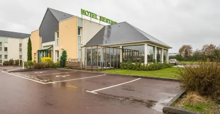 Brit Hotel de La Côte des Havres Отели в г. Манш