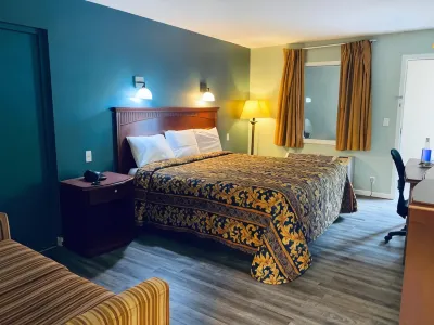 Excel Inn & Suites Hotels near ALDI
