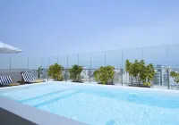 Dazzler by Wyndham Lima San Isidro - Rooftop Pools