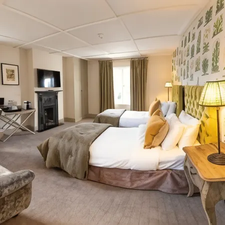 The Swan Inn Hotels in Godalming