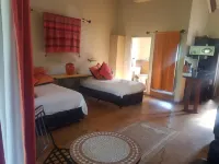 Tsanana Log Cabins and Mullberry Lane Suites