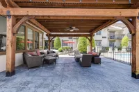 Club Hotel Nashville Inn & Suites