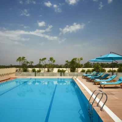 Courtyard Bilaspur Hotel di 