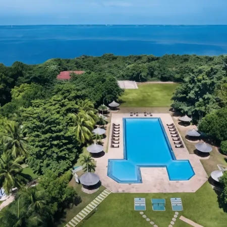 Vivanta Colombo, Airport Garden