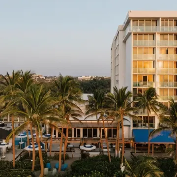 Jupiter Beach Resort & Spa