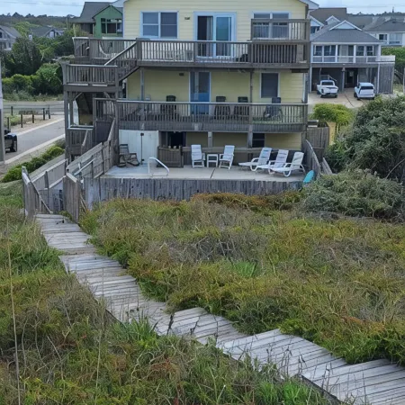 Nags Head Oceanfront - Spacious - Private Pool - Hot Tub - Dog Friendly