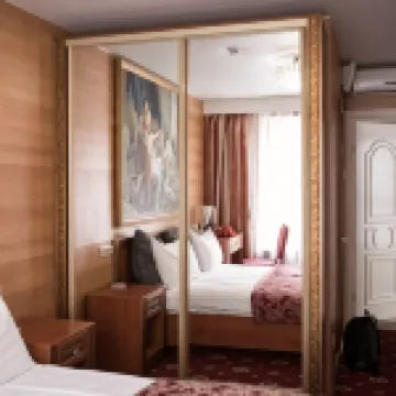 Hotel Kristall 다윈 박물관 주변 호텔