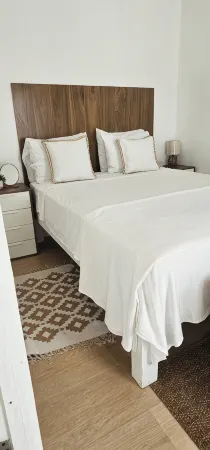 Beach Chic 2-Bedroom Villa – 100% 5-Star Rated - Luxury Redefined Отели рядом с достопримечательностью «Treasure Beach»