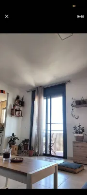 Relaxing stay with panoramic Delta and harbour views.