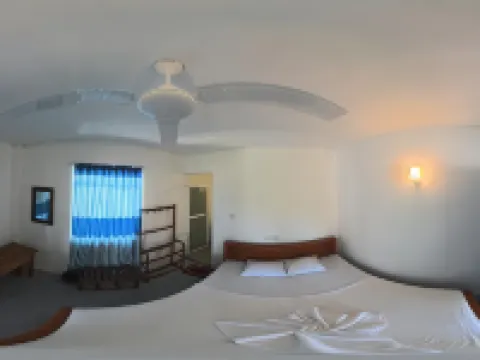 Asanka Surf House & Resturant