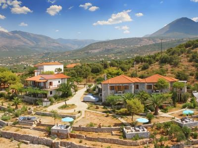 Mani Apartments Suites