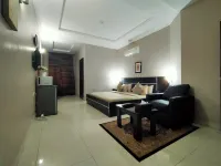 Sheer Luxury Apartments & Suites