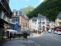 Holiday Home in Cauterets near Ski Slopes