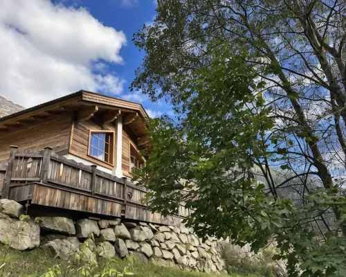 Chalet am Bachl 1 Hotels in Гемайнде Флаттах