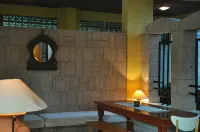 Palm Court Suites