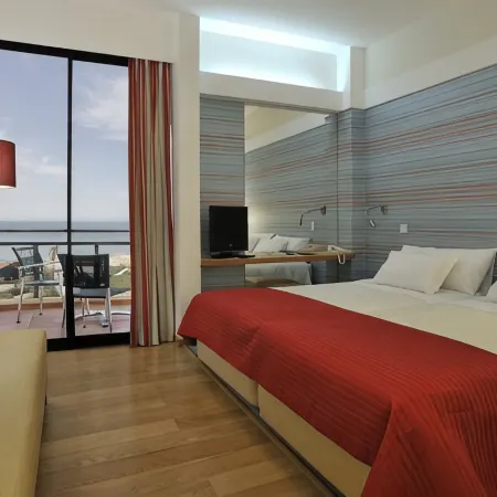 Alvor Atlântico Beach Aparthotel