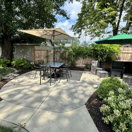 Adorable, Peaceful Retreat In Premier Fort Wayne Location, Sycamore House
