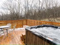 Charming 2-bedroom Country Cottage with Hot Tub Hotels in Fremont