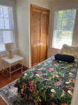 Charming Beach Cottage, Steps to Beach, Enjoy Scenic Vineyards & Farm Stands - 3-Sterne