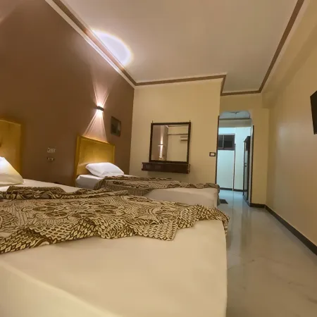 Shady Hotel Luxor