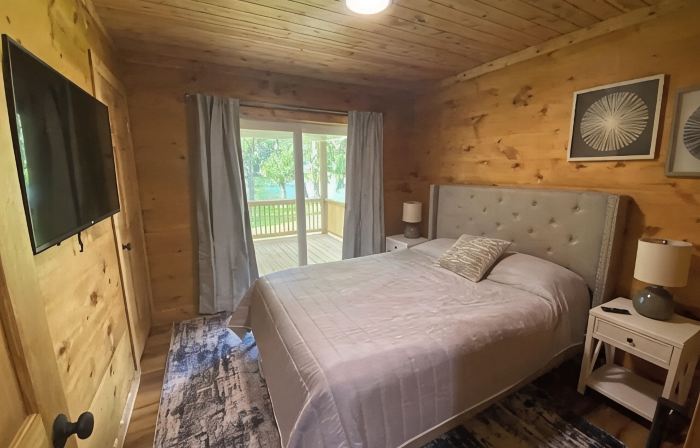 Pleasant View - A brand new riverfront getaway!