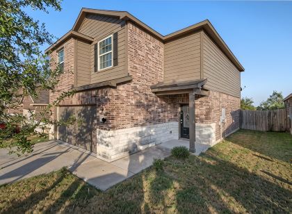 Uniquely styled Home 20mins to Austin -COTA -TESLA