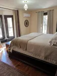 Spacious 5-bedroom pet friendly house with WiFi, AC in charming Oliver Springs