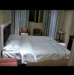 Yanjin Hengyuan Hotel - Parking