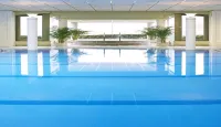 Sheraton Grande Tokyo Bay Hotel - Kolam Renang