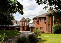 Beaufort Park Hotel - bar