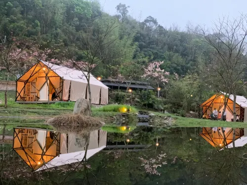 Mountain Moon Hot Spring Camp Site - Pet friendly
