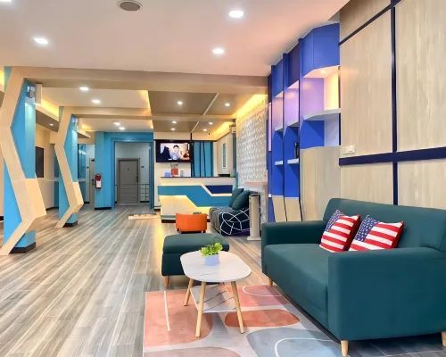 فندق آي تشيك إن تشيل باتونج Hotels near شاطئ كاليم (Kalim Beach)