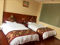 Changning Jinning Homestay