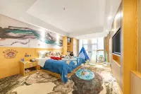 Diqiu Lvbaoshi Hotel - Family